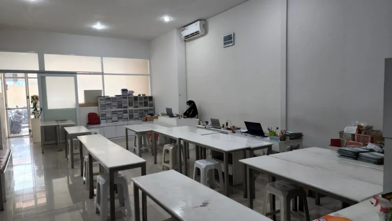 dalam-kelas-2-2
