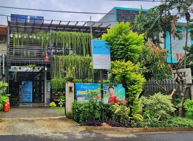 kumon-laut-banda-pondok-bambu_1-2