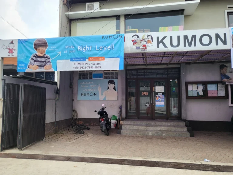kumon-pasir-salam-tampak-depan-2